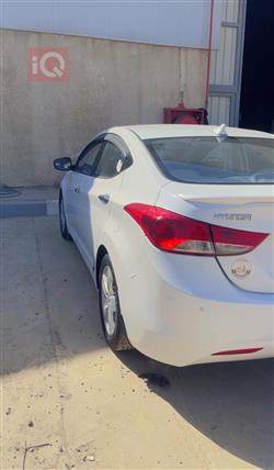 هیۆندای ئەلەنترا